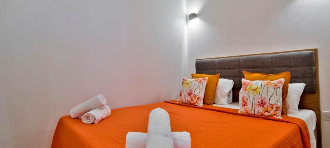 Ursula Suites - Self Catering Apartments - Valletta - By Tritoni Hotels Buitenkant foto
