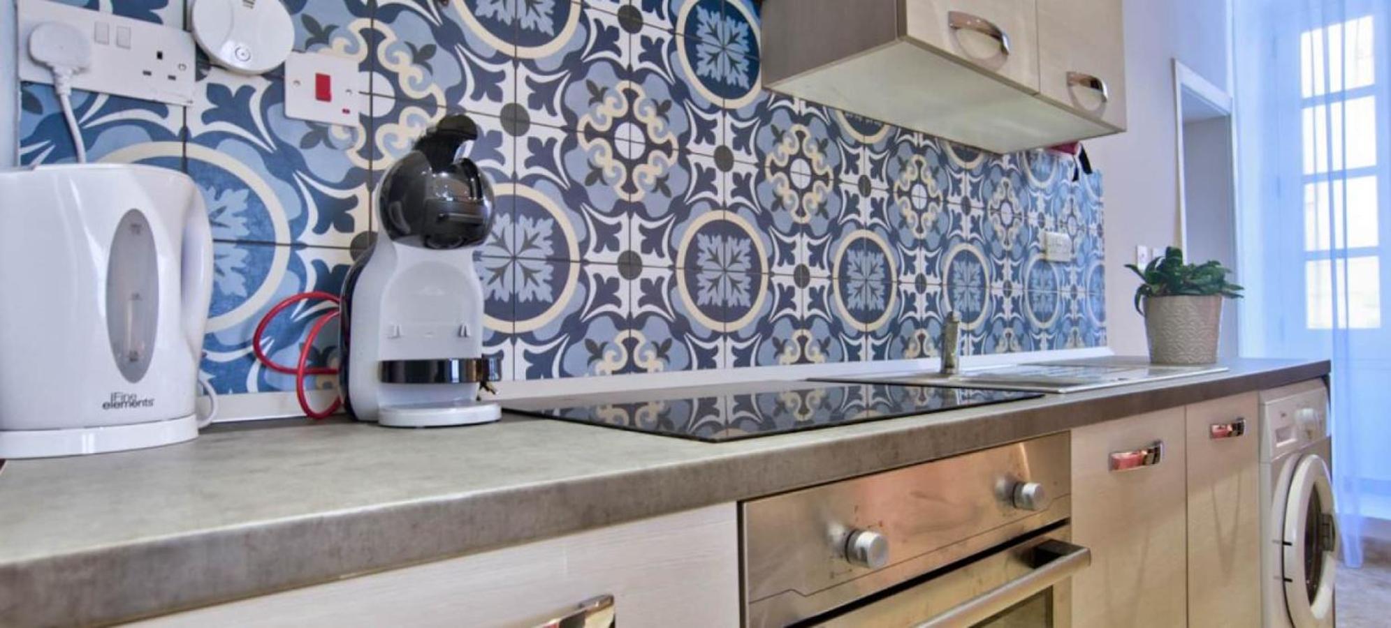 Ursula Apartments Self Catering Studios And 1-Br In Central Valletta By Tritoni Hotels Buitenkant foto