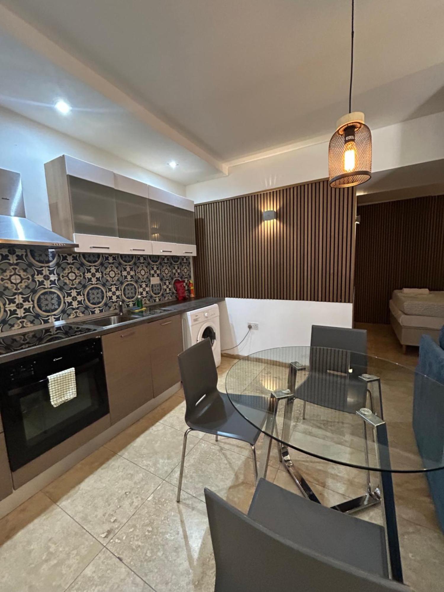 Ursula Apartments Self Catering Studios And 1-Br In Central Valletta By Tritoni Hotels Buitenkant foto